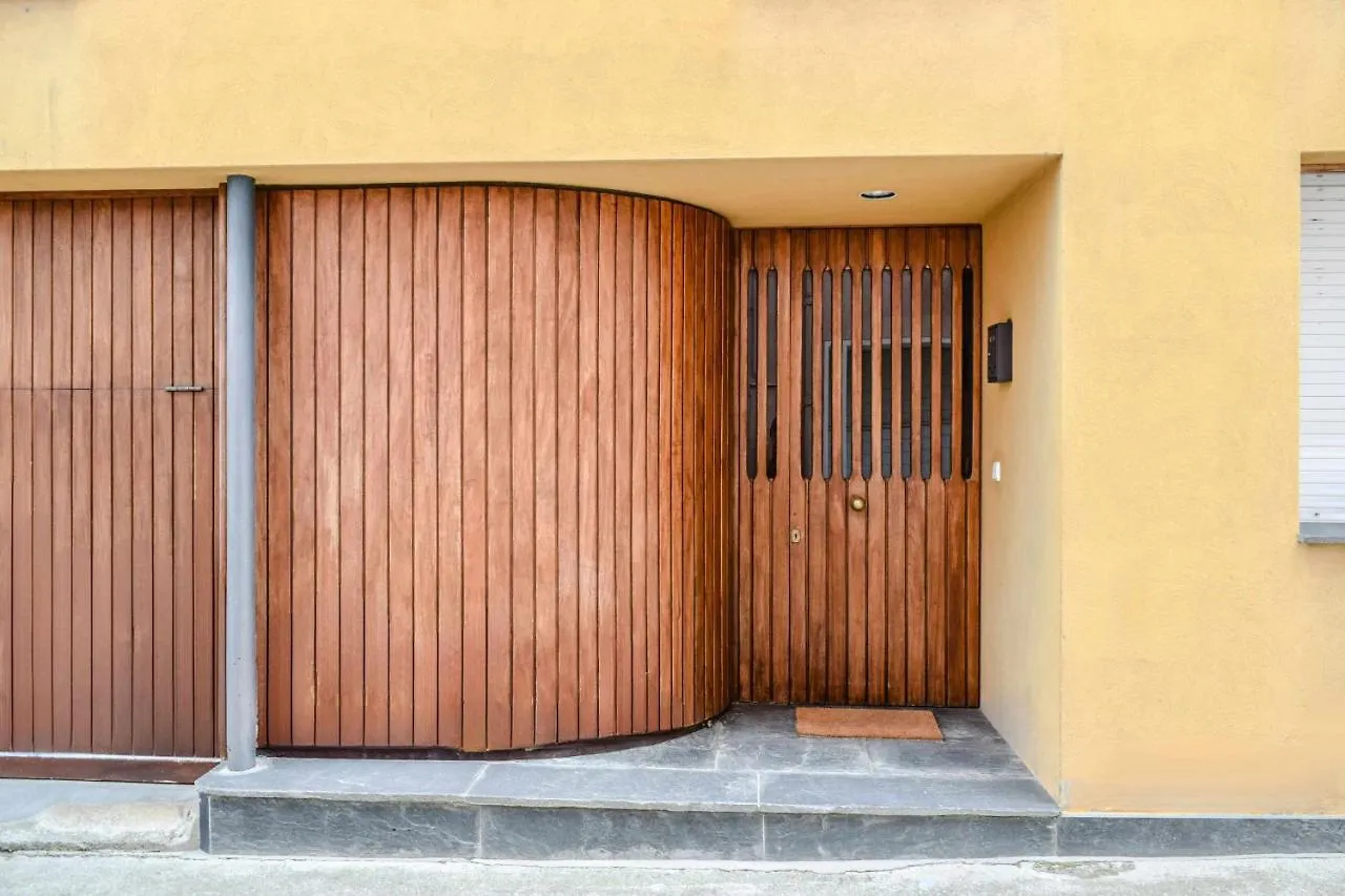 Can Falga Casa Con Jardin En El Corazon De Besalu 0*,