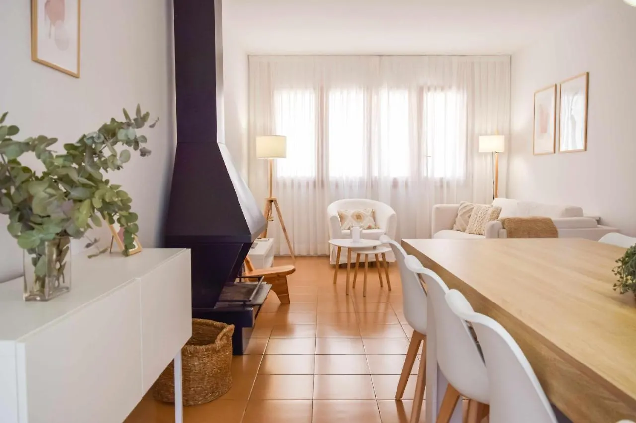 Can Falga Casa Con Jardin En El Corazon De Besalú Casa de Férias